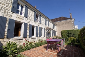 propriete à la vente -   89530  SAINT BRIS LE VINEUX, surface 235 m2 vente propriete - UBI476296736